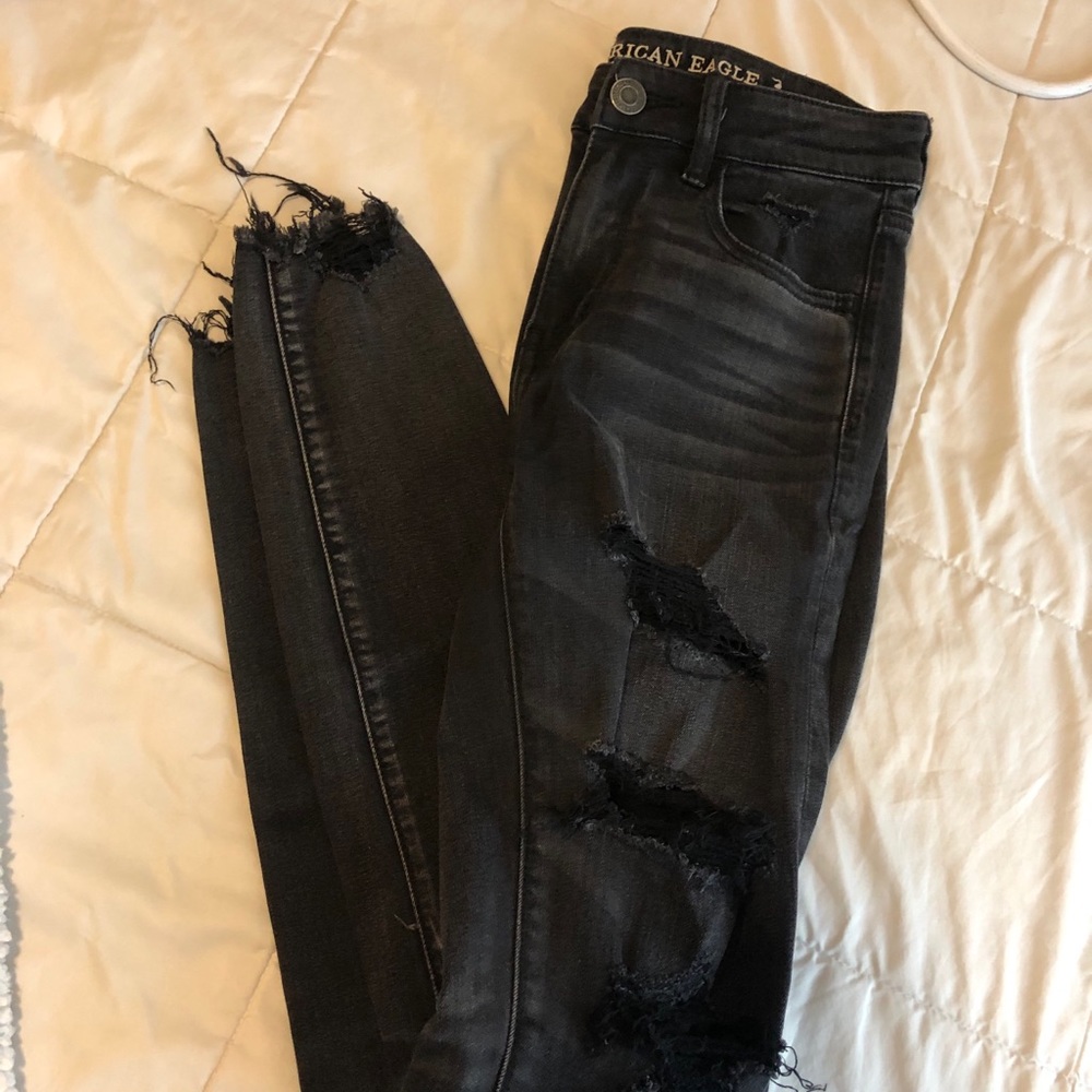 American eagle high rise distressed jeans